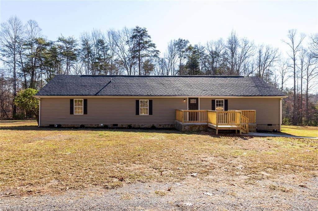 320 Viking Drive - Photo 1