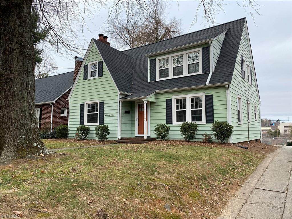 2105 Queen Street - Photo 1