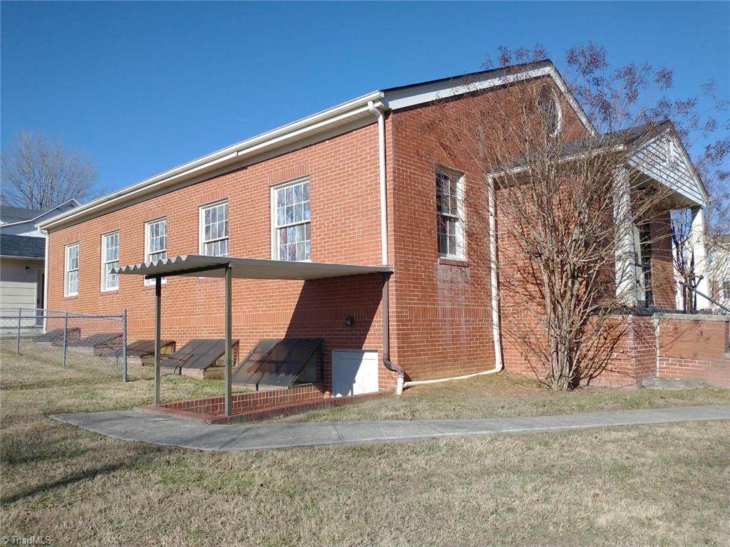 402 & 410 Worth Street - Photo 1