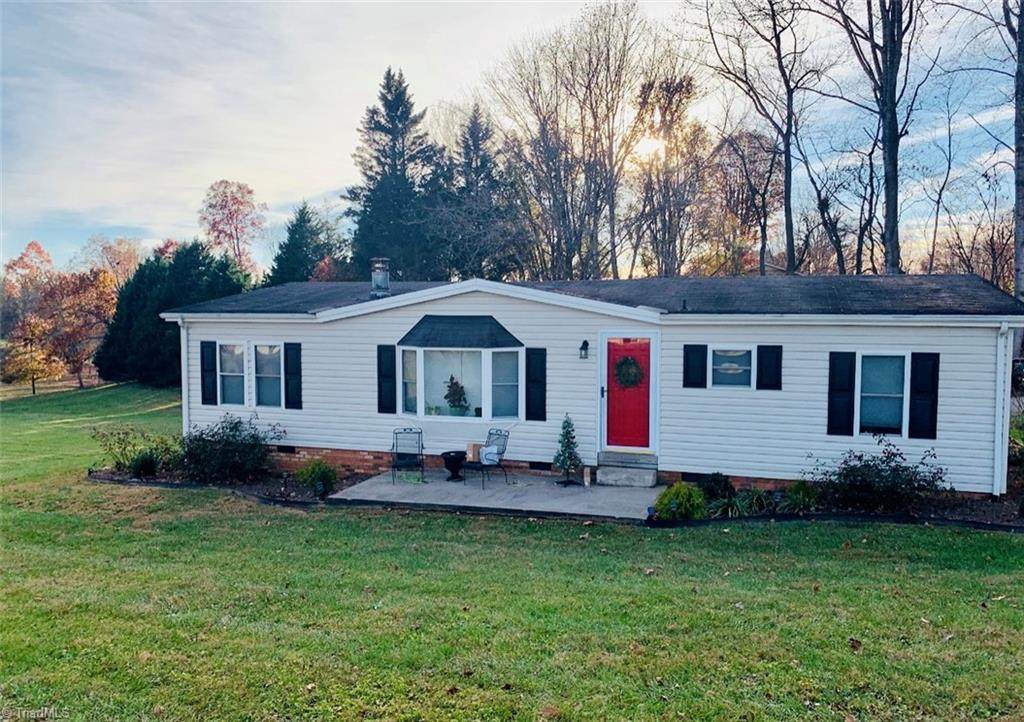 584 Green Acres Road - Photo 1