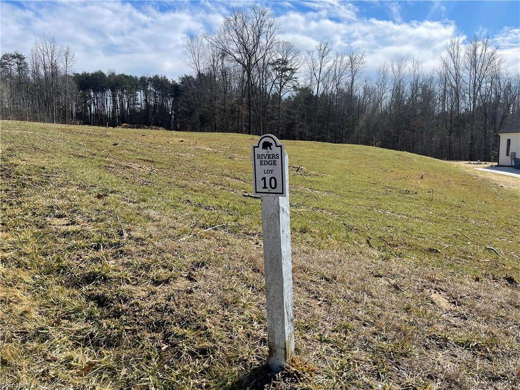 2518 Rivers Edge Road - Photo 1