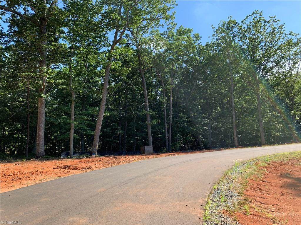 124 Magnolia Lane - Photo 1