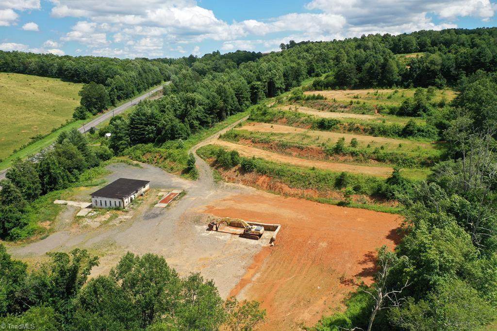 3132 Fancy Gap Hwy - Photo 1