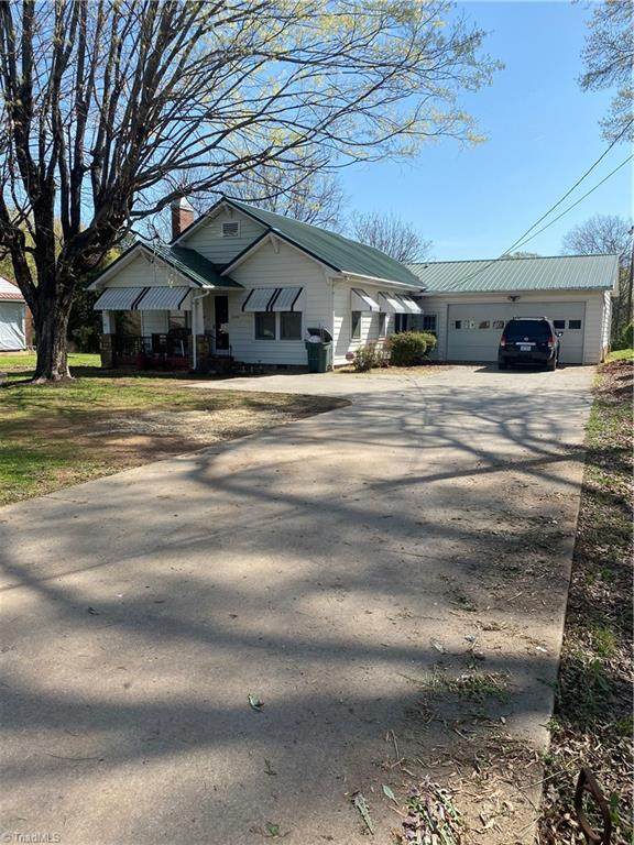 3220 Main Street - Photo 1