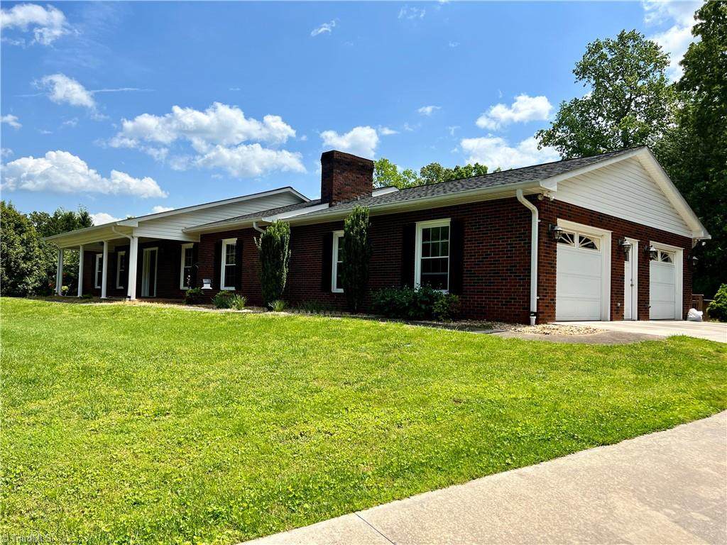 426 Ridgecrest Street - Photo 1
