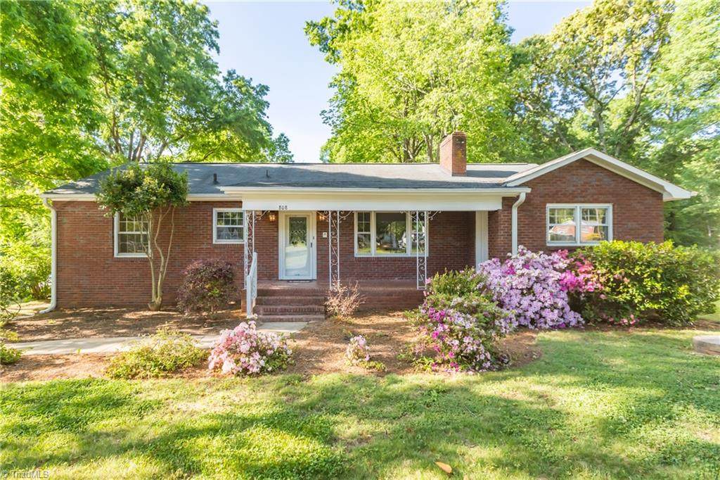 808 Dawson Street - Photo 1