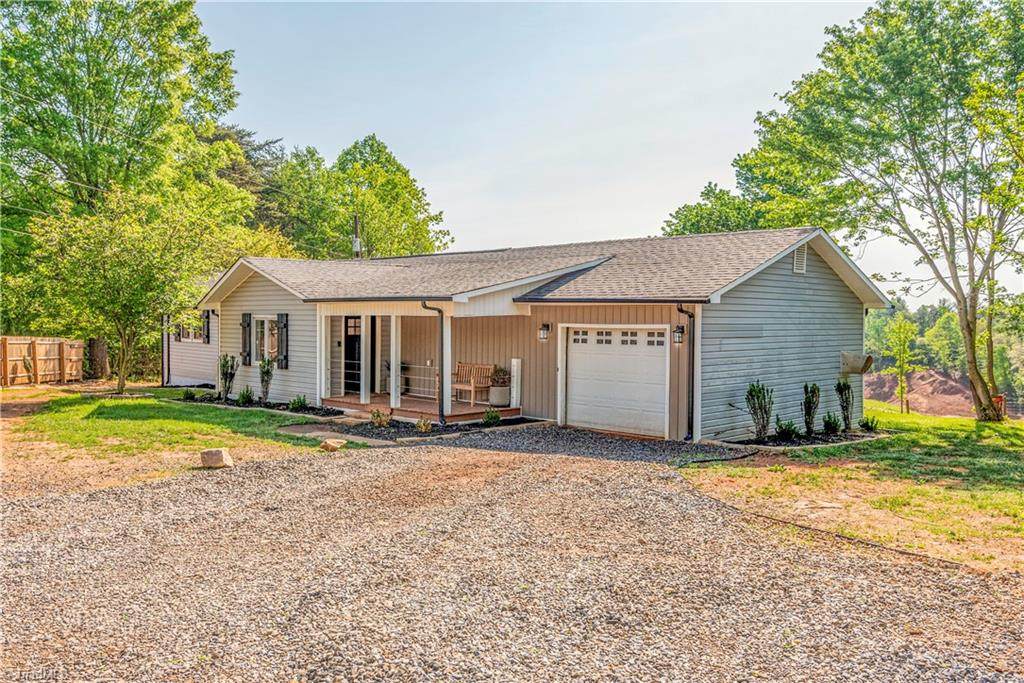 958 Friendly Grove Church Road - Photo 1