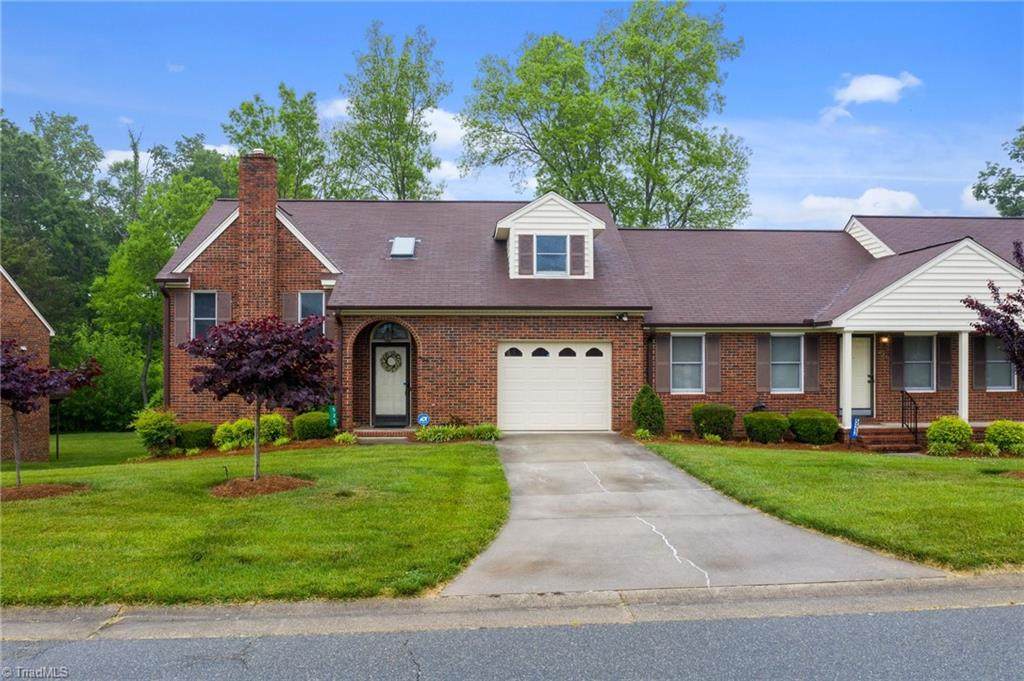 525 Wildwood Lane - Photo 1
