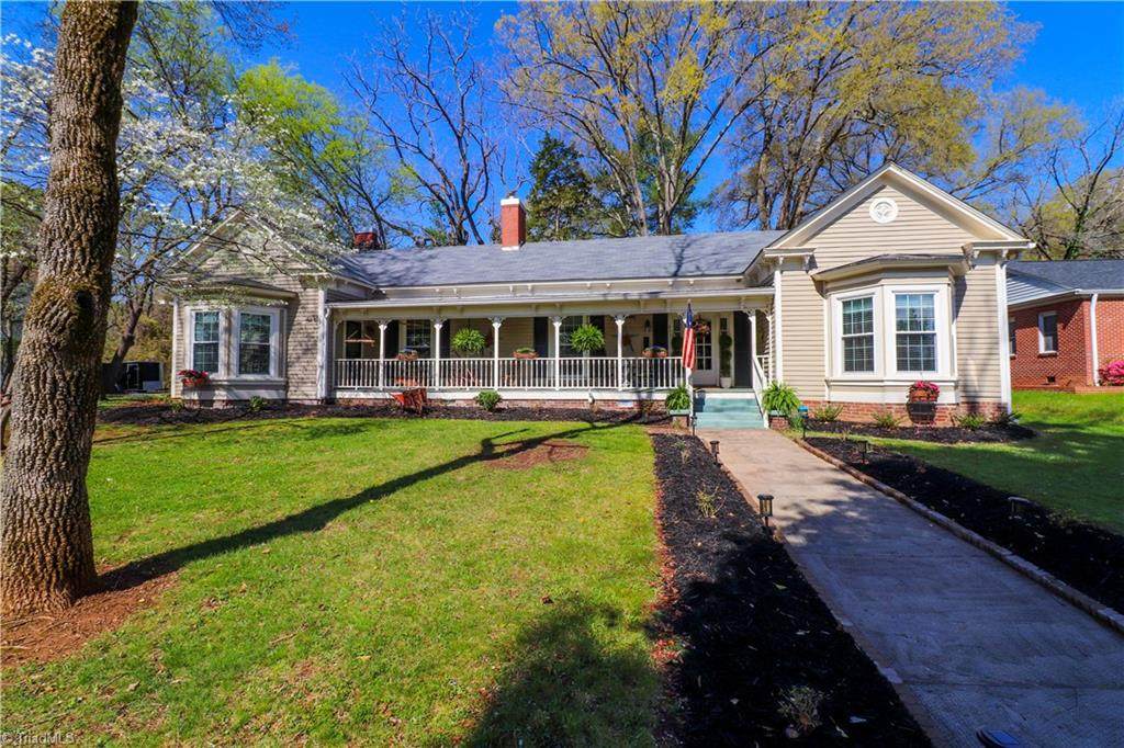 403 2nd Avenue - Photo 1