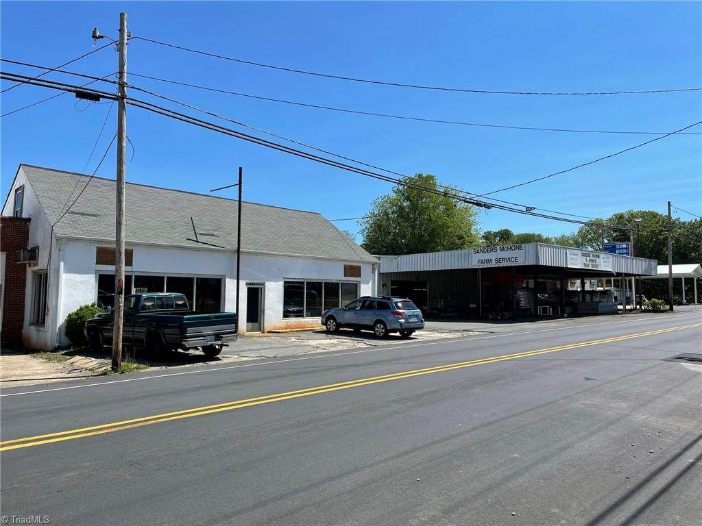 607 Main Street - Photo 1