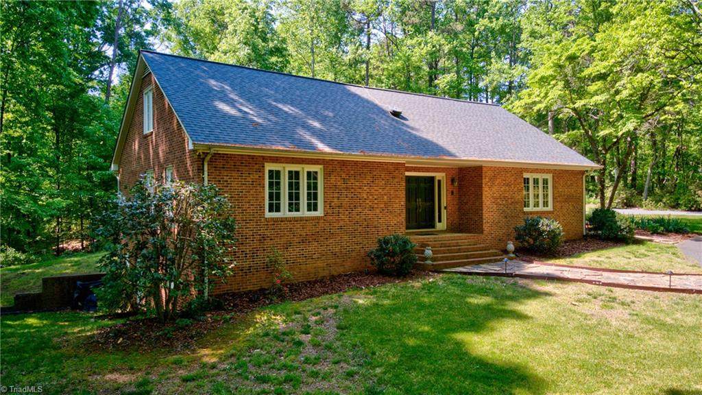 802 Fieldstone Road - Photo 1