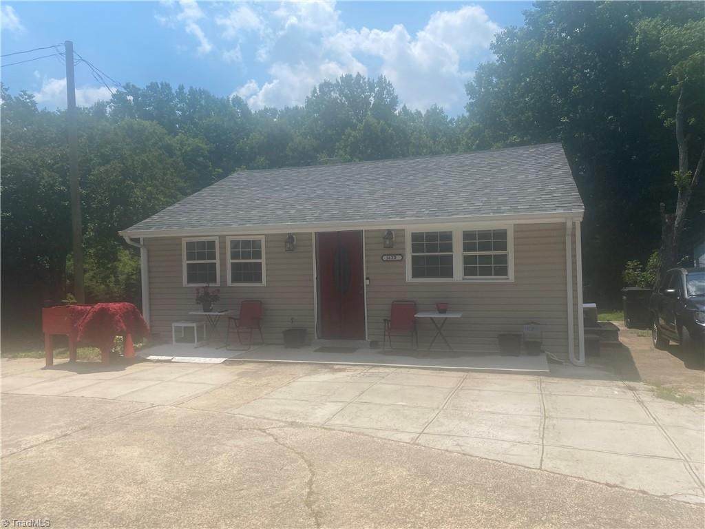 1430 Old Hollow Road - Photo 1