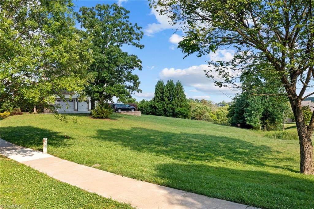 4312 Bonnie Loch Drive - Photo 1