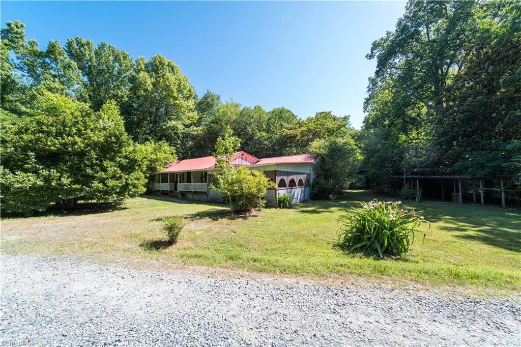 205 Buckner Place - Photo 1