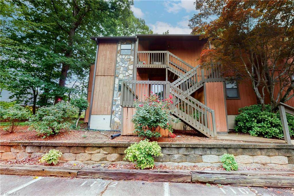 1101 Aspen Way - Photo 1
