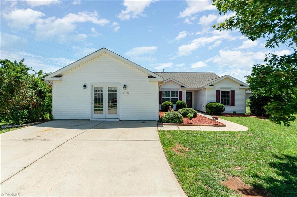 1627 Daisy Park Drive - Photo 1