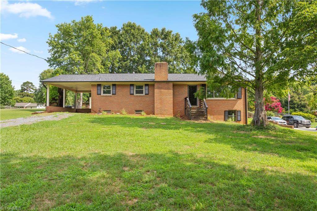 110 Sloan Drive - Photo 1