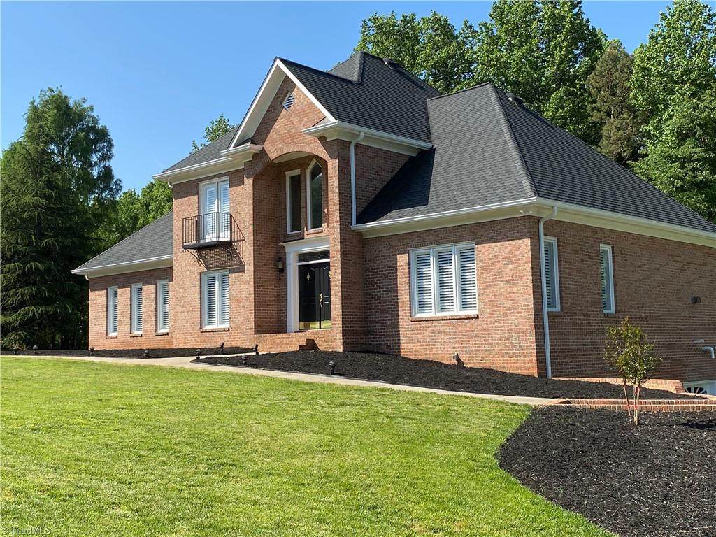 5740 Shamrock Glen Lane - Photo 1