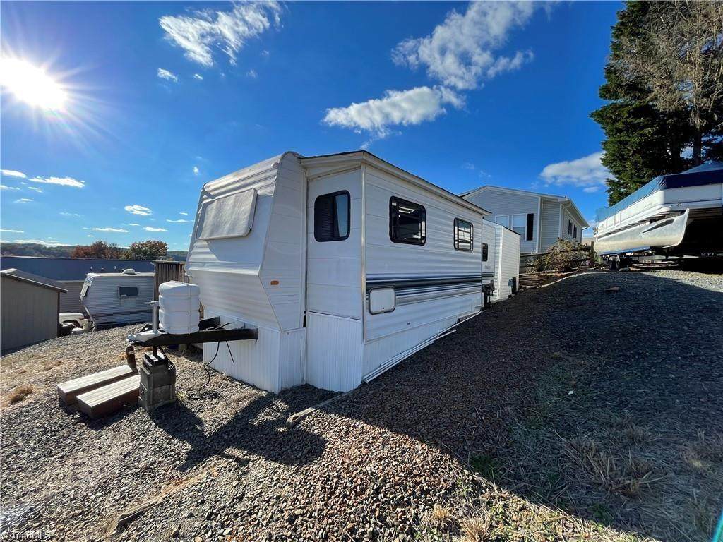 221 Grand View Drive - Photo 1