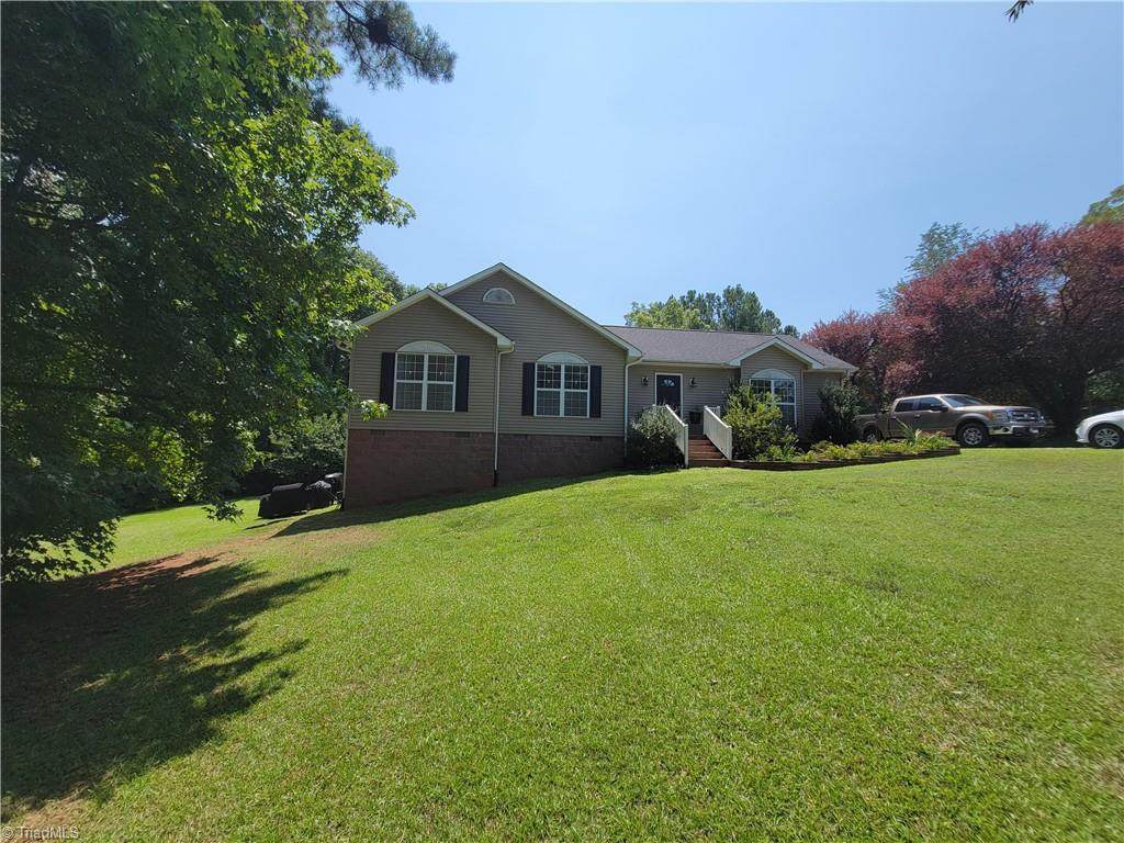 1558 Watkins Road - Photo 1