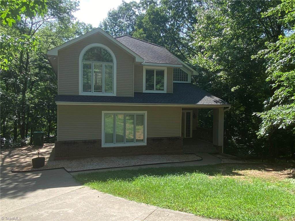 102 Bellewood Court - Photo 1