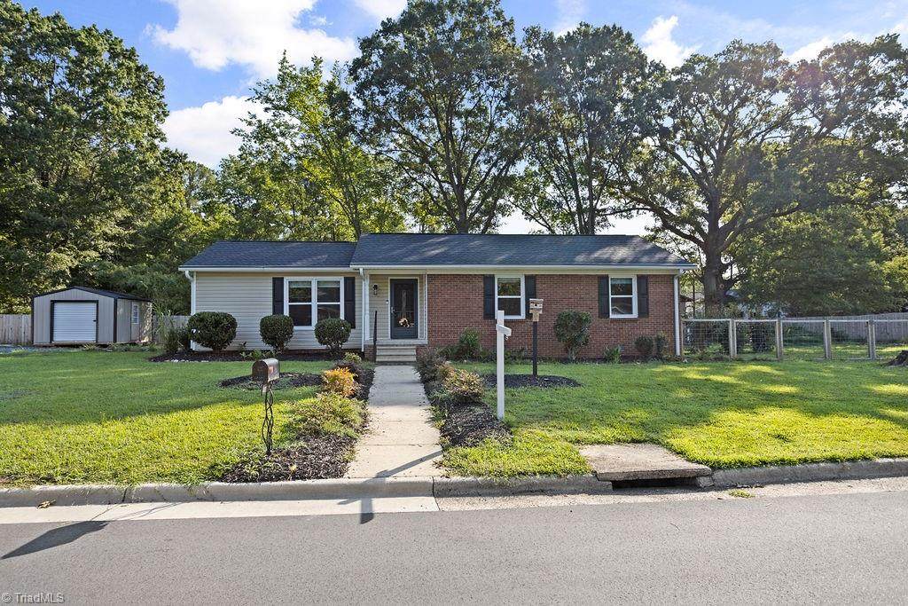 207 Aloha Drive - Photo 1