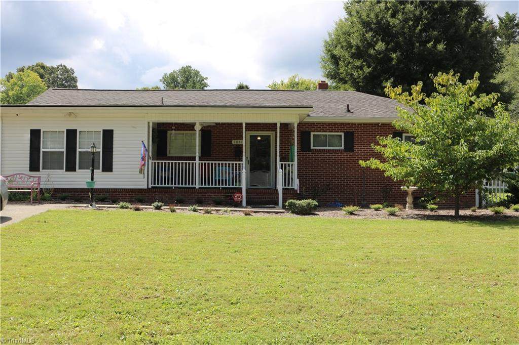 1811 Aims Avenue - Photo 1