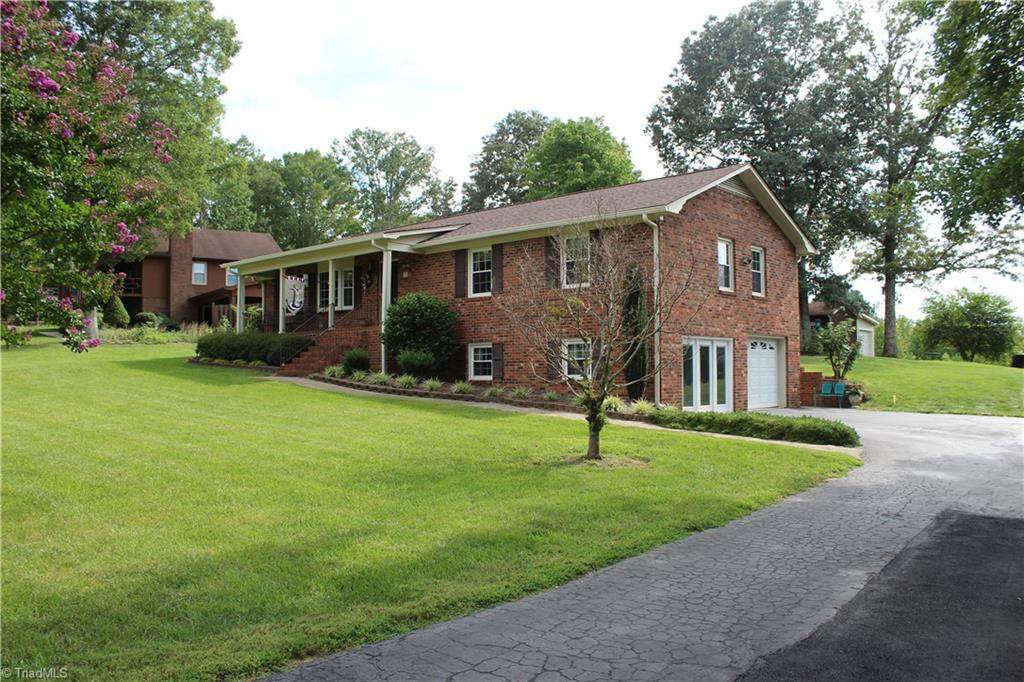 314 Laurell Drive - Photo 1