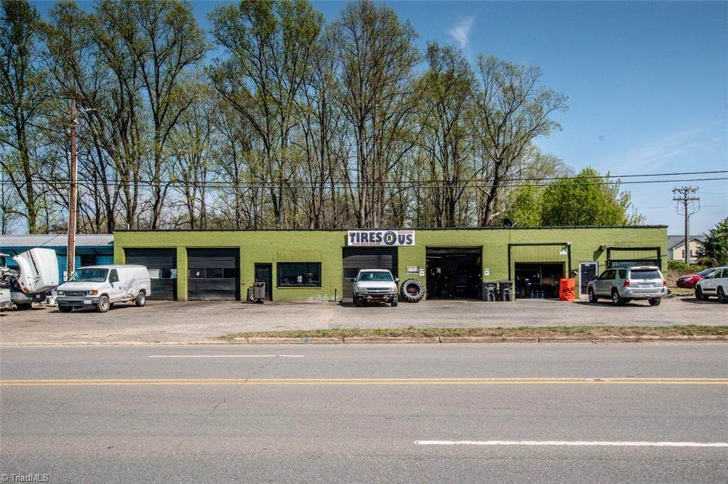 1385 Shelton Avenue - Photo 1
