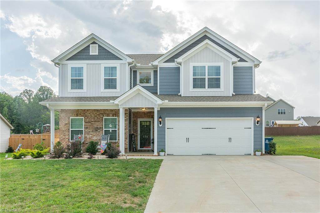 114 Cedar Crossing - Photo 1