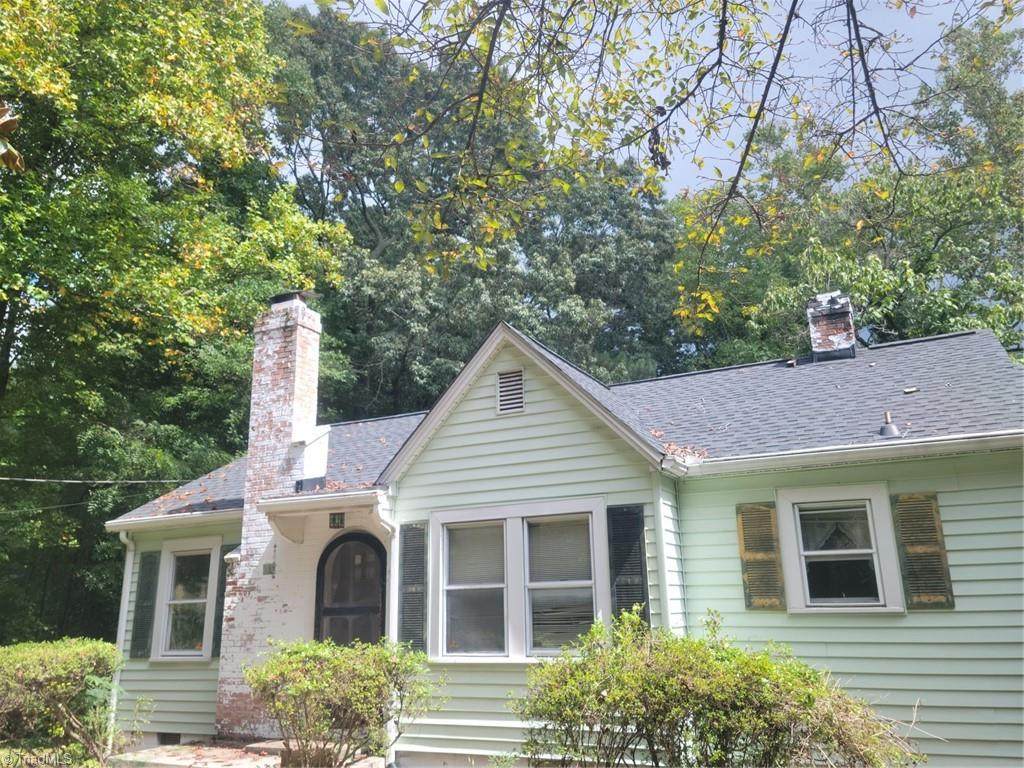 211 Brinkley Place - Photo 1