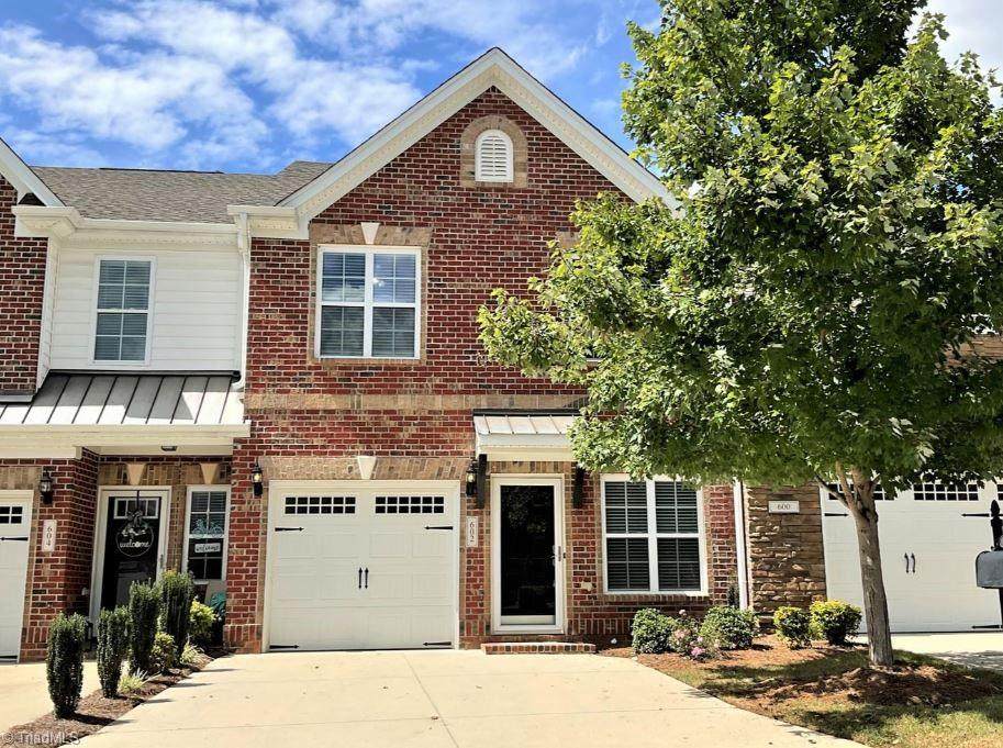 602 Queensbury Drive - Photo 1