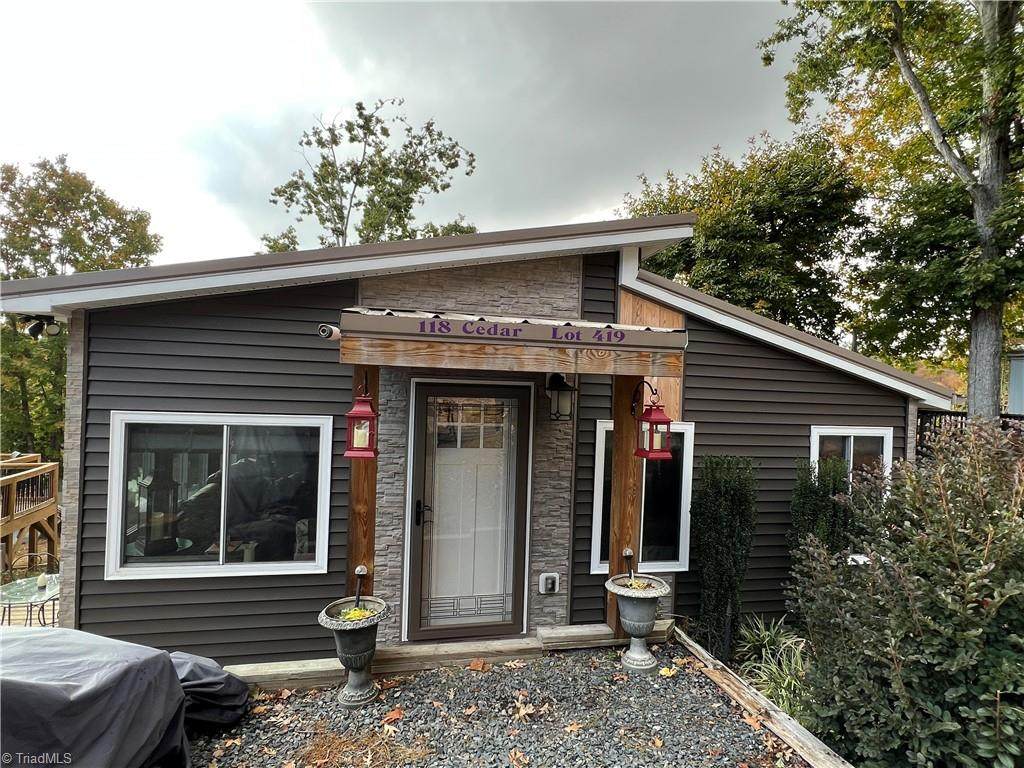 118 Cedar Lane - Photo 1