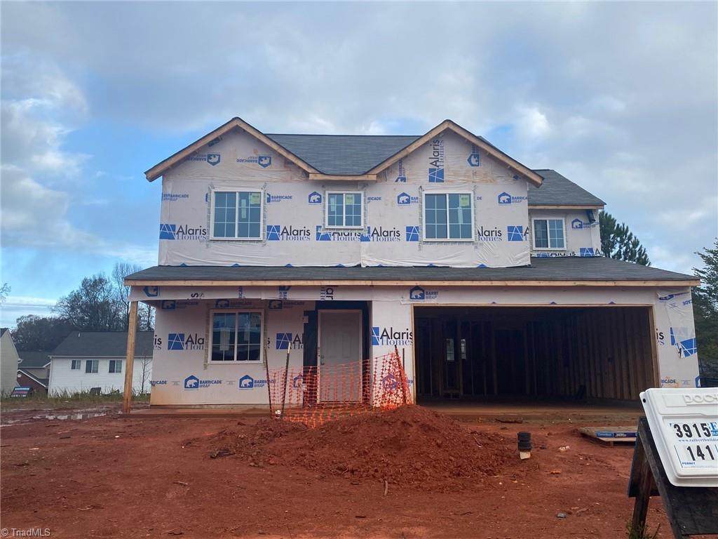 3915 Bissett Way - Photo 1