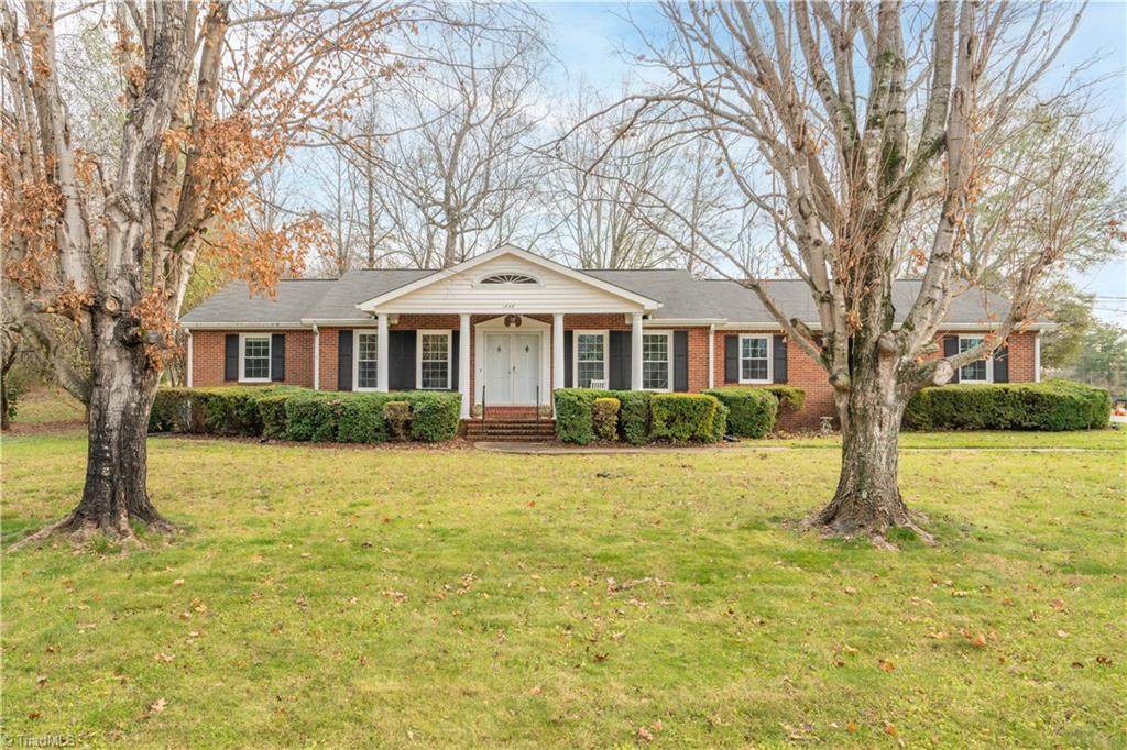 1646 Turfwood Drive - Photo 1