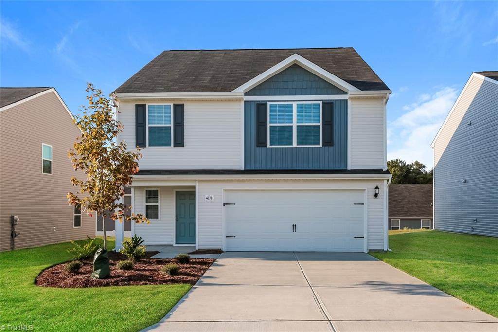 4618 Glencraig Avenue - Photo 1
