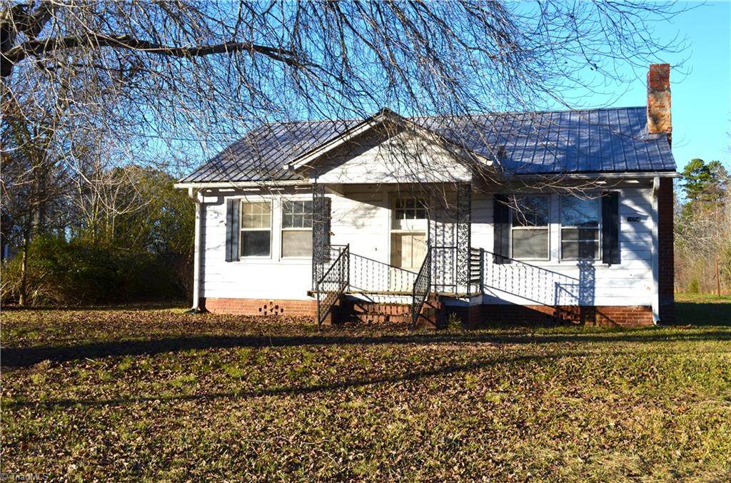 1054 Boones Cave Road - Photo 1
