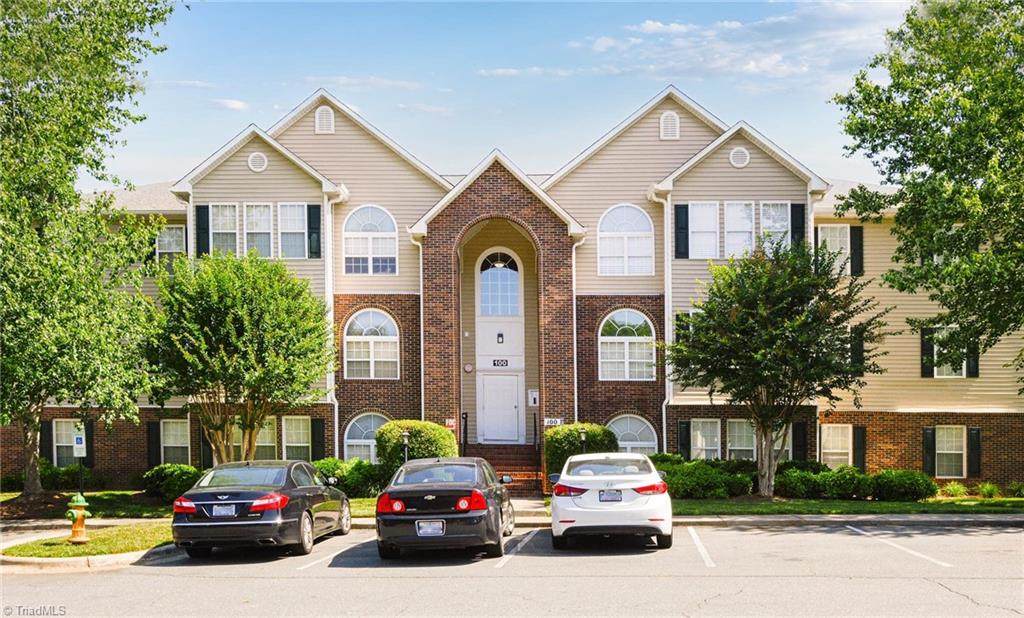 114 Mill Pond Drive - Photo 1