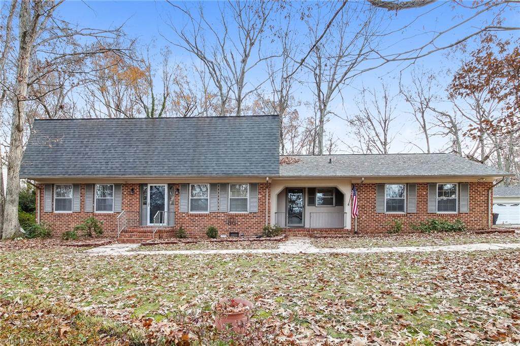 908 Kelton Place - Photo 1