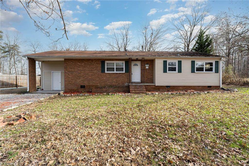 106 Bellevue Drive - Photo 1