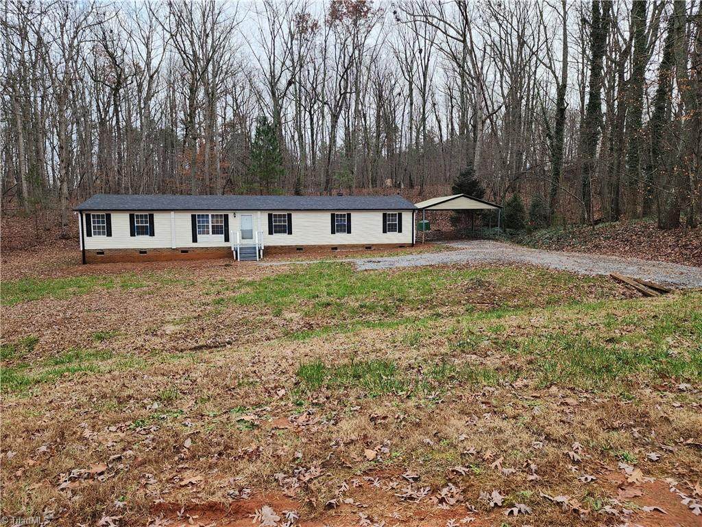 1752 Kestrel Valley Lane - Photo 1