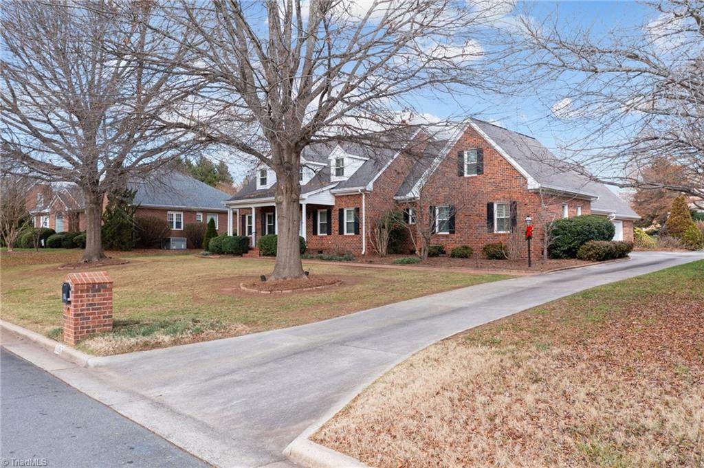 106 Old Charleston Drive - Photo 1