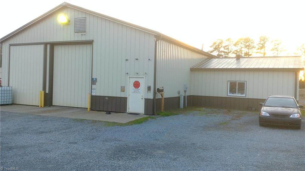1375 Stockyard Road - Photo 1