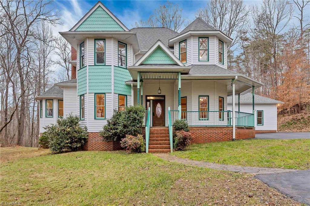 4701 Rolling Hill Drive - Photo 1