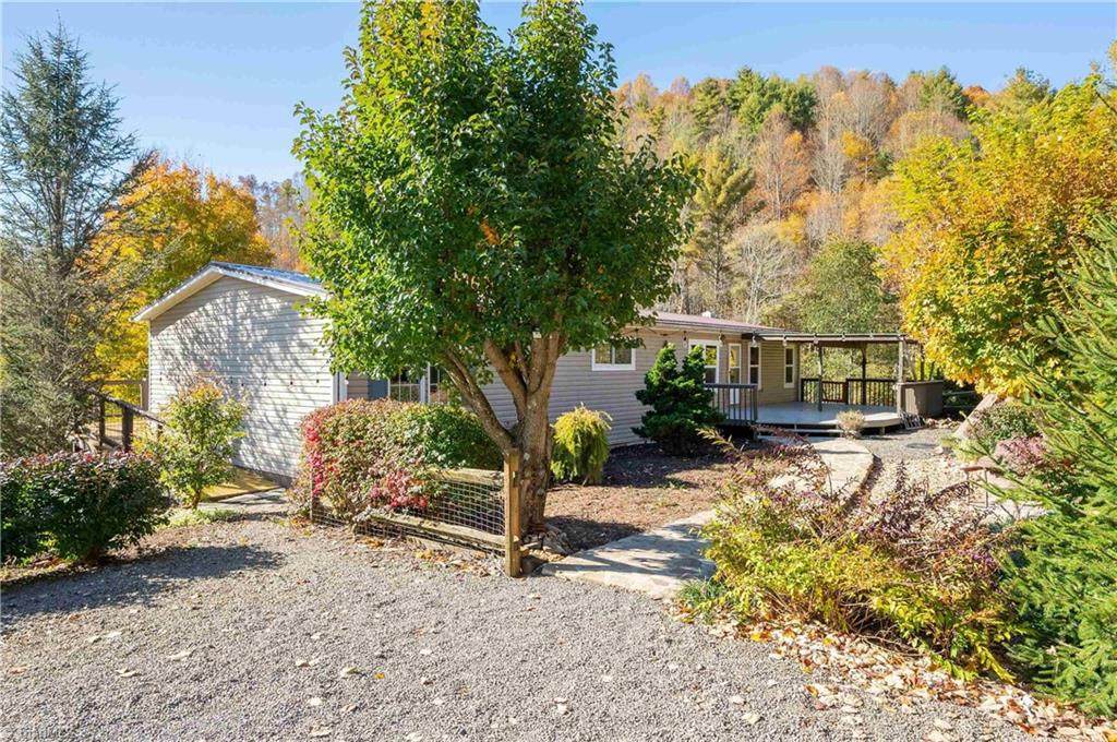 1027 Hylton Road - Photo 1