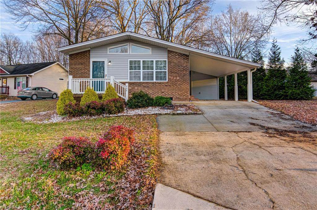 404 Northridge Drive - Photo 1