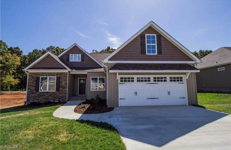 302 Havenwood Drive - Photo 1