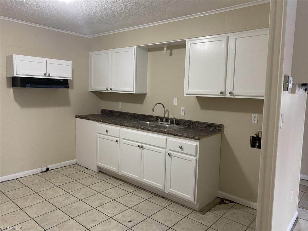 926 Main Street - Photo 1