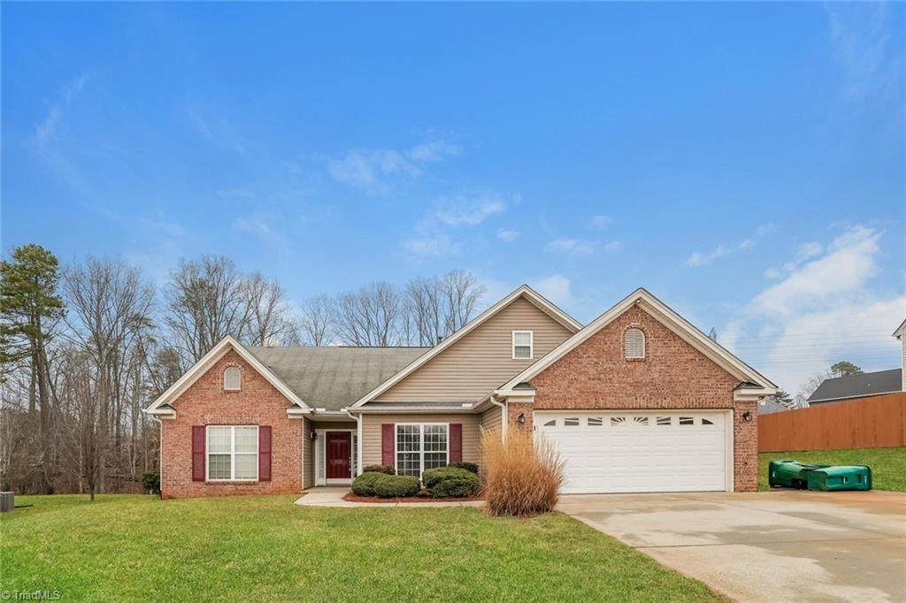 1127 Mountain Ridge Road - Photo 1