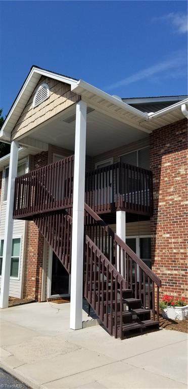 112 Westbrook Court - Photo 1